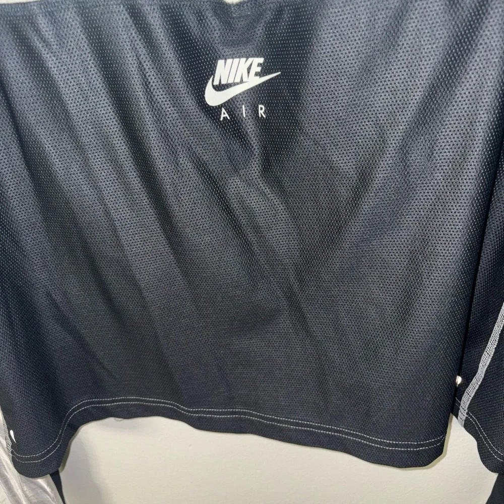 Nike Monochrome Zip-Up Jacket - Picture 3 of 8